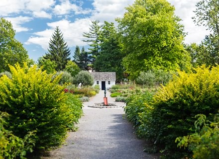 Extended Morning Garden Hours